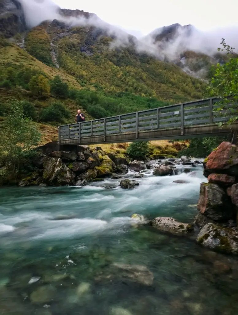 Urke Flowing Waters