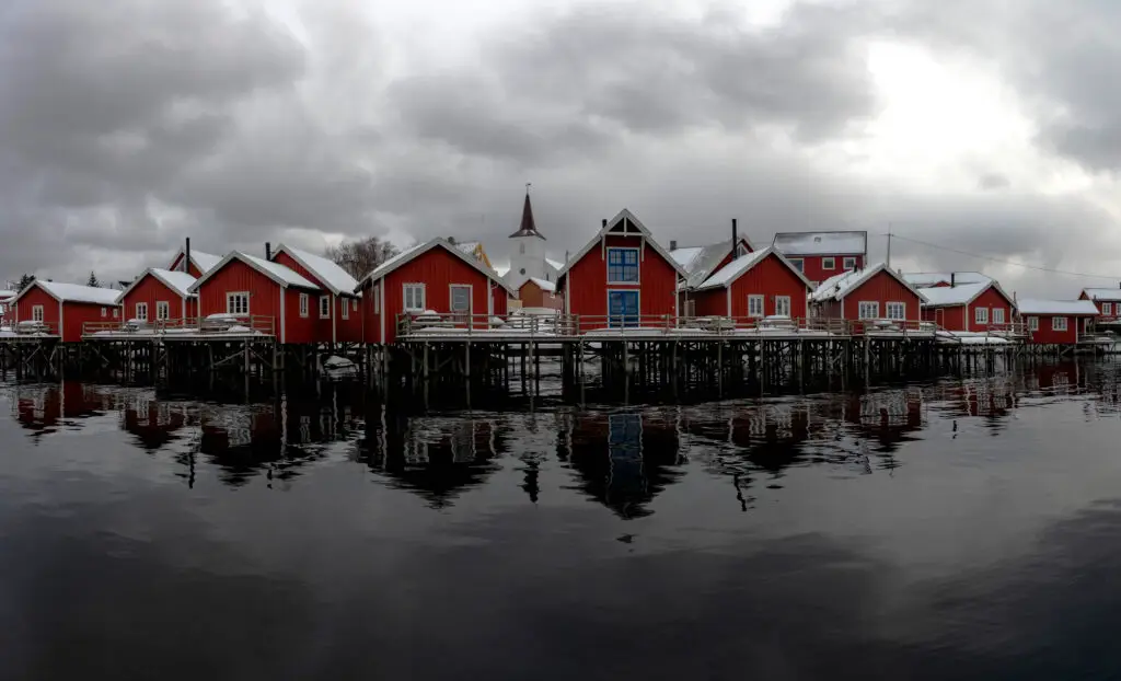 Local community in Reine