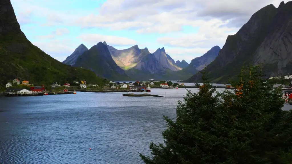 reine mountains stephen edward