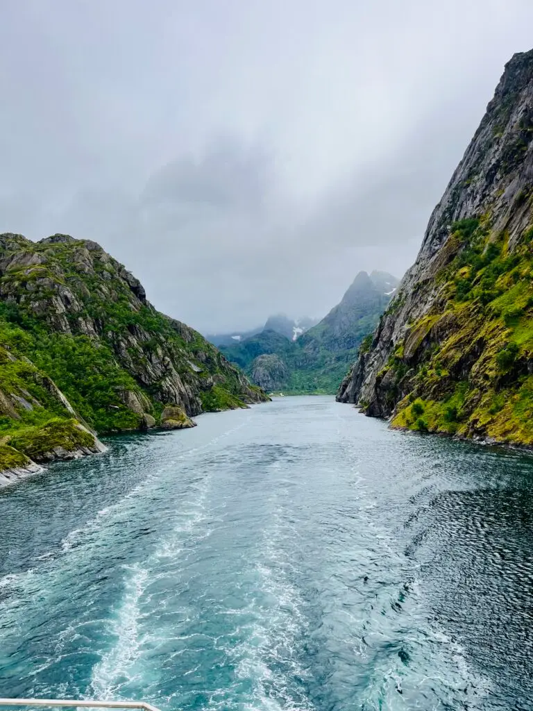 trollfjord elisabeth blomer